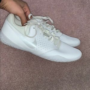 white nike nursing shoes